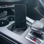 Handyhalterung Audi A4/A5 B9 Facelift ab 2020 - Passgenau, MagSafe-kompatibel, OEM-Optik.